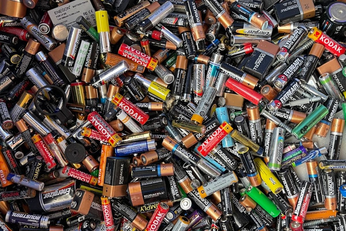 Recyclage des batteries de voiture électrique : le guide 2024 !